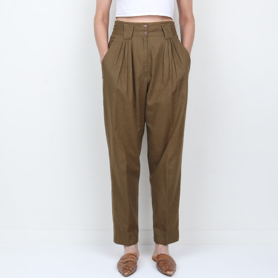 Linen / Cotton Pleated Trouser