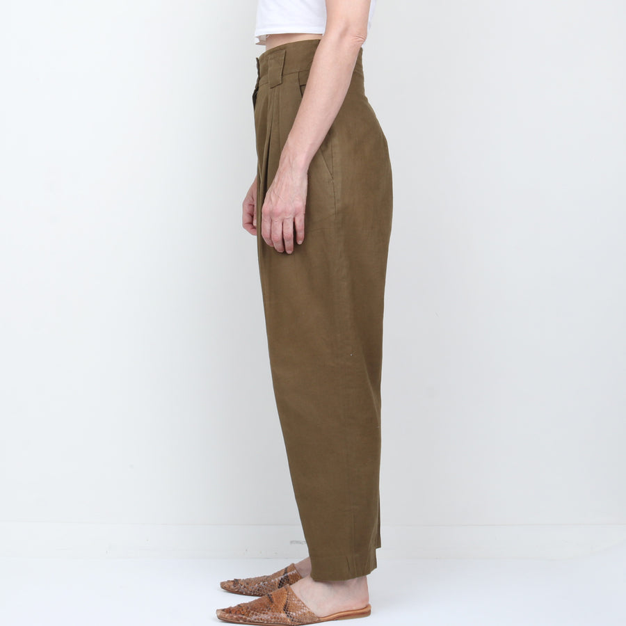 Linen / Cotton Pleated Trouser