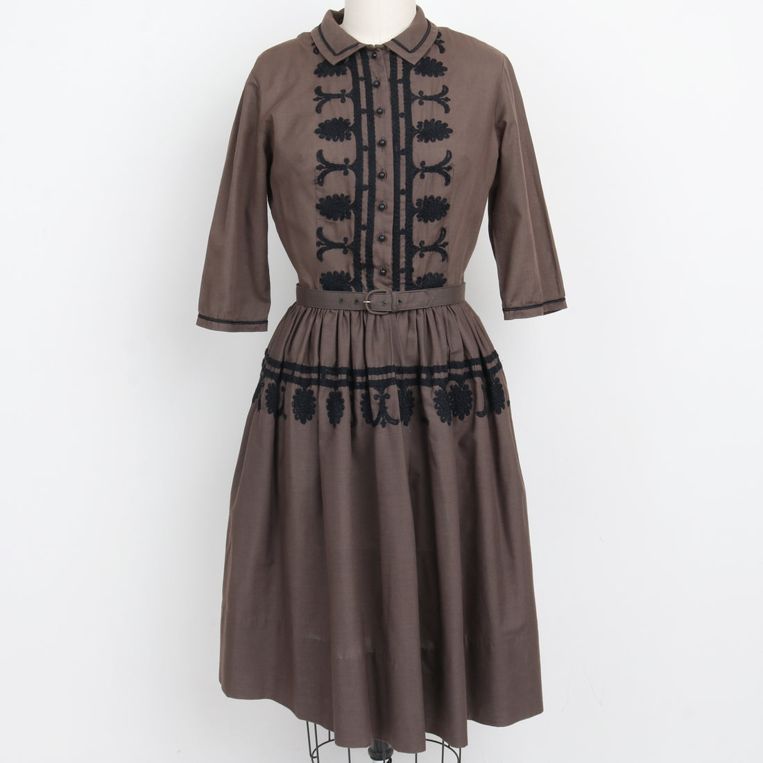 1950s L'Aiglon Embroidered Dress XS