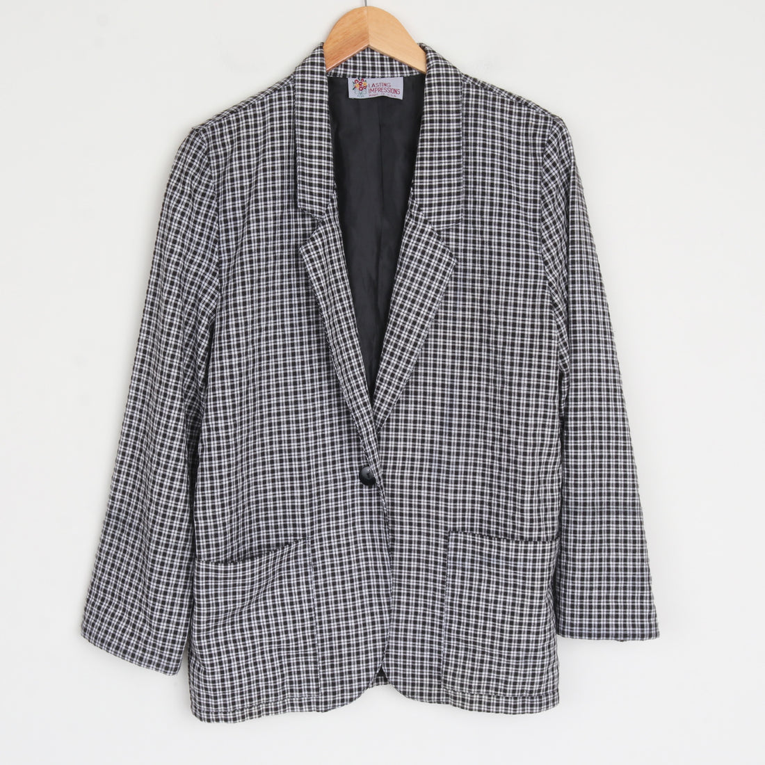 Lightweight Plaid Blazer