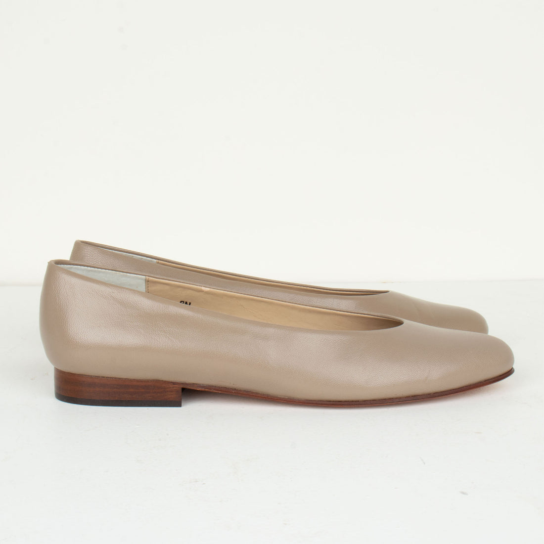 Taupe Leather Flats 8 N